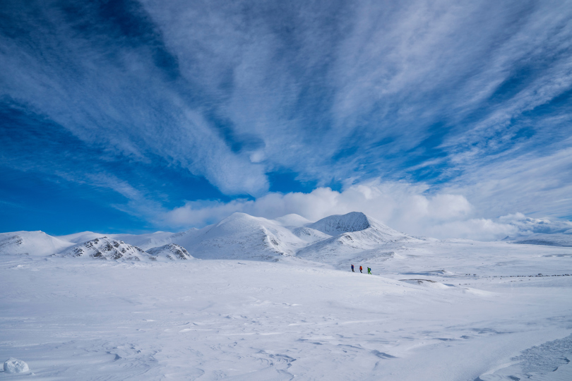 Blue Skies And Scenic Mountains In Rondane3